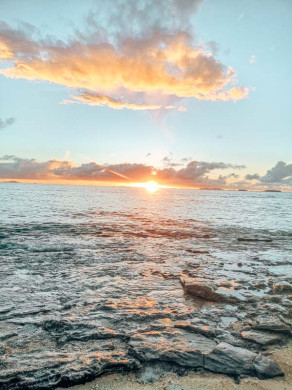 Sonnenuntergang Serenity Island Resort