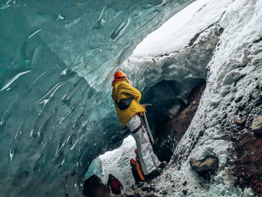Island Gletscherwanderung in der Hoehle