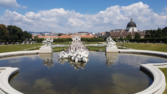 Brunnen