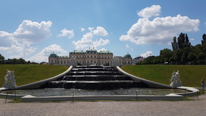 unterer Brunnen