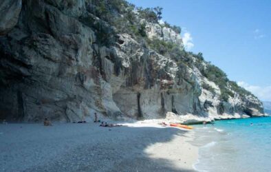 Sardinien entdecken: Die schönsten Strände, Sehenswürdigkeiten & weitere Infos